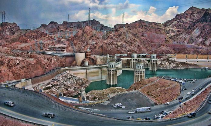 Top-10-Greatest-Architectural-Creations-in-the-World-Hoover-Dam