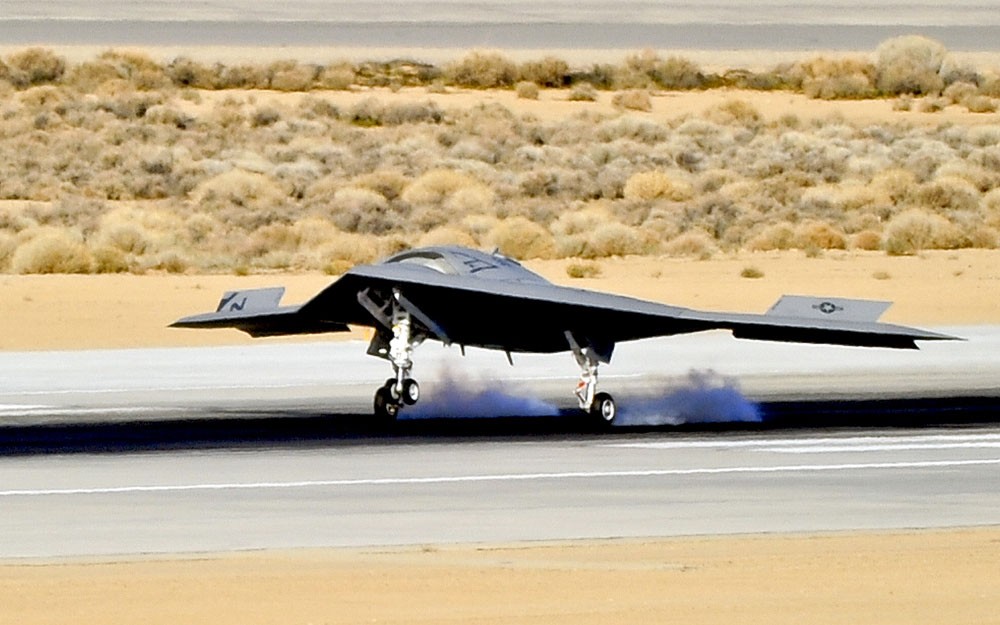 X-47B-First-Flight-Landing