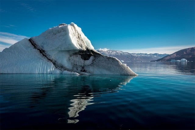 Greenland-Reflection-1-640x427