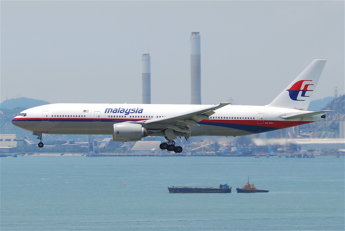 Malaysia_Airlines_Boeing_777-200ER;_9M-MRJ@HKG;04.08.2011_615lg_(6207355949)