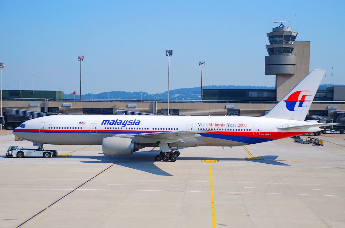 Malaysia_Airlines_Boeing_777-2H6ER,_9M-MRF@ZRH,20.07.2007-479ba_-_Flickr_-_Aero_Icarus