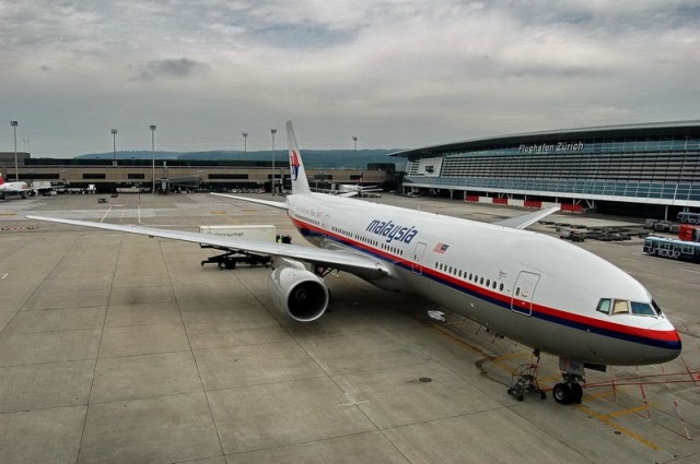 malaysia-airlines-9m-mrh-boeing-777-2h6er-656