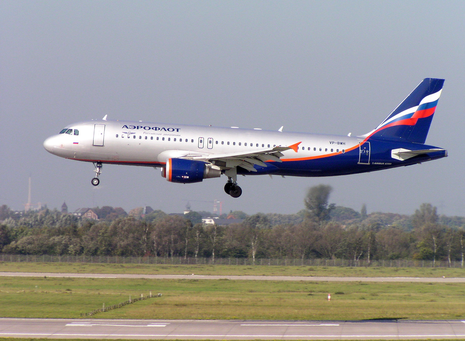 Aeroflot_A320-200_VP-BWH