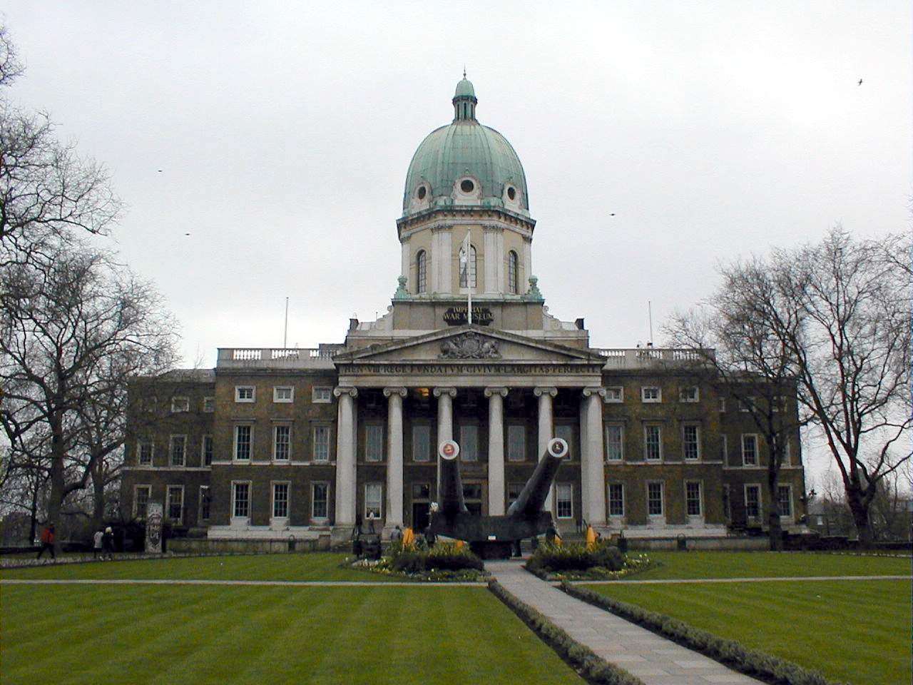 Imperial_War_Museum_Front