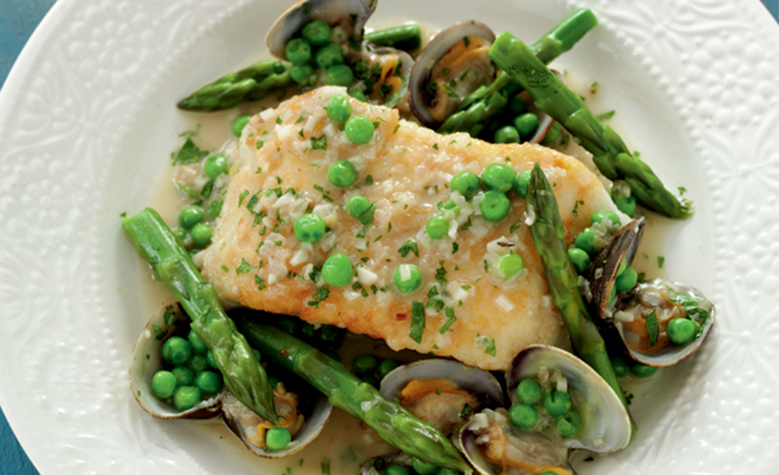 0003_Hake-with-clams-asparagus-peas-and-parsley
