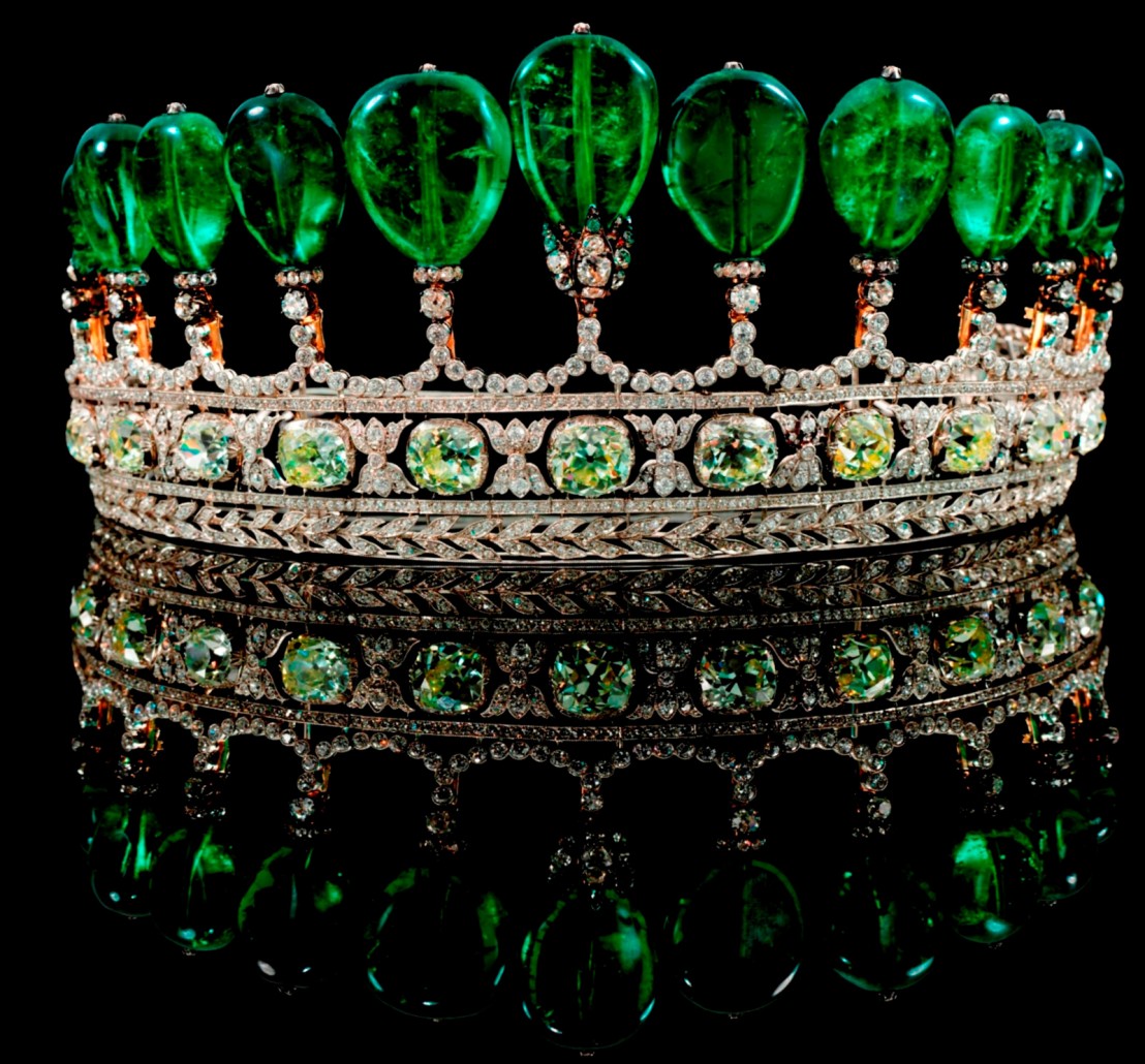 7_Emerald-and-Diamond-Tiara-Formerly-in-the-Collection-of-Princess-Katharina-Henckel-von-Donnersmarck-2